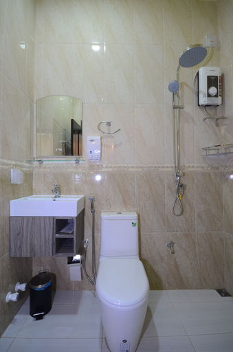Bathroom 3, Holiday Haven Ukulhas, North Ari Atoll