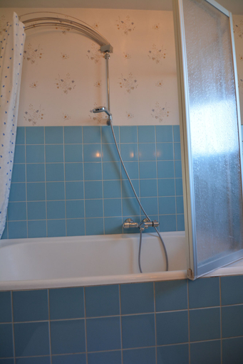Bathroom 3, O'Soleil, West-Vlaanderen