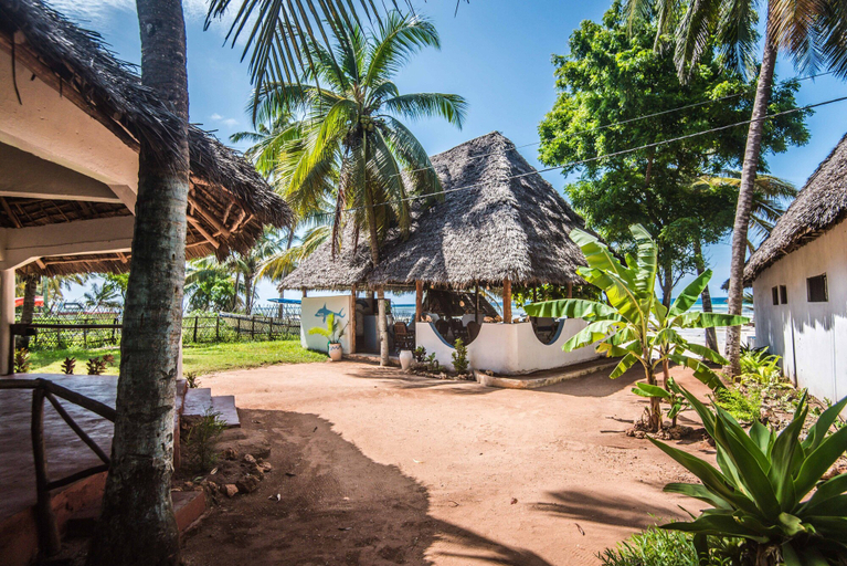 Exterior & Views 2, Ocean Breeze Lodge, Kusini