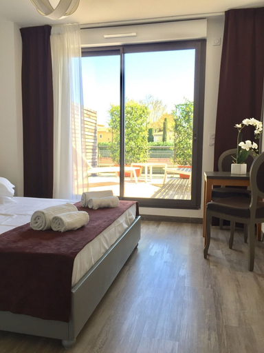 Bedroom 5, Les Terrasses DAix, Bouches-du-Rhône