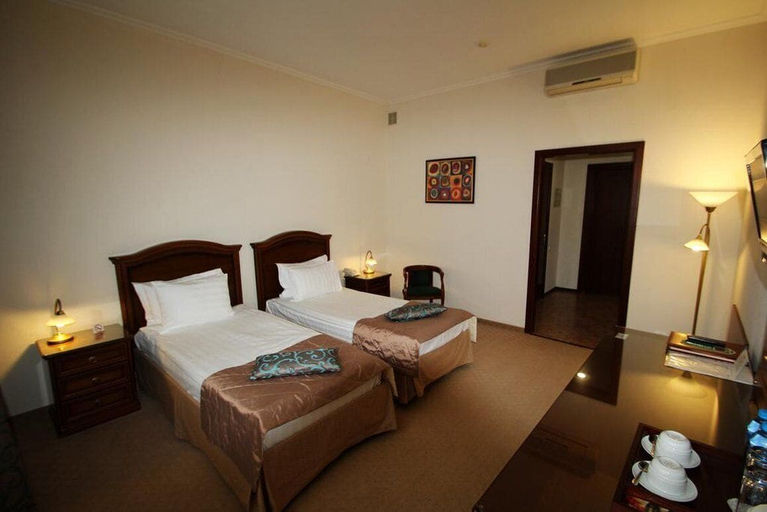 Bedroom 3, Hotel Gulf Stream, Vysokogorskiy rayon
