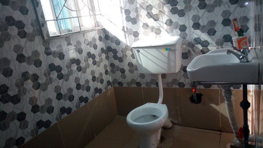 Bathroom 3, Paris Tower Hotel, IbadanSouth-West