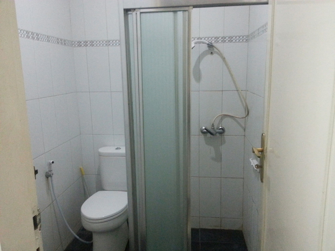 Bathroom 5, Villa Kota Bunga Cosmos, Bogor