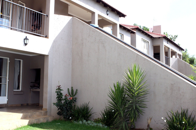 Exterior & Views 2, Airport Lodge Guest House, Ekurhuleni