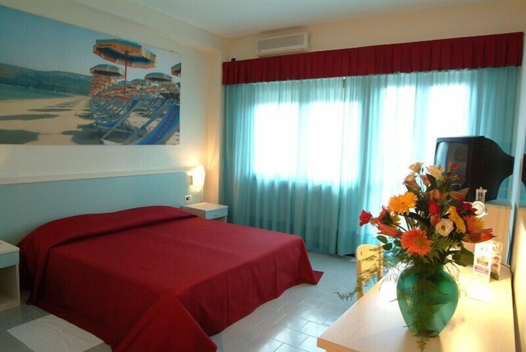 Bedroom 3, Cliffs Hotel, Vibo Valentia