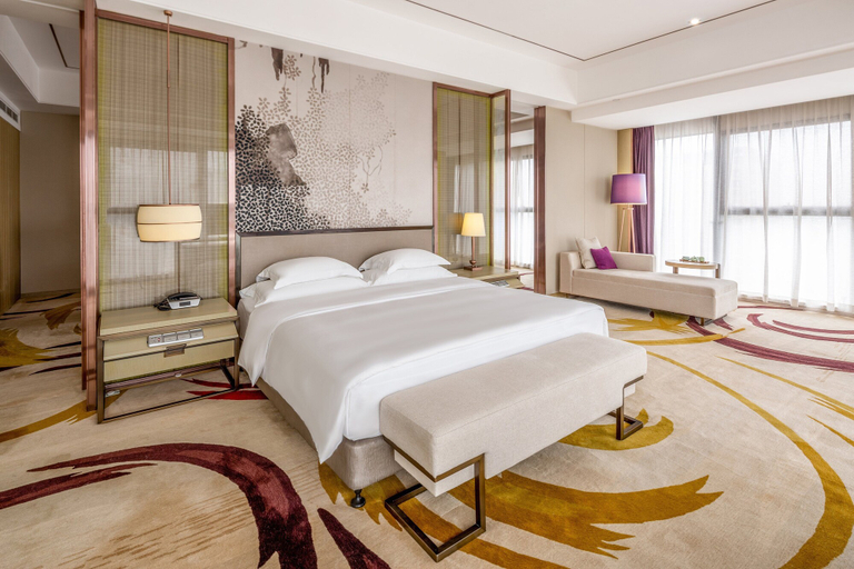 Bedroom 4, Crowne Plaza YIBIN by IHG, Yibin