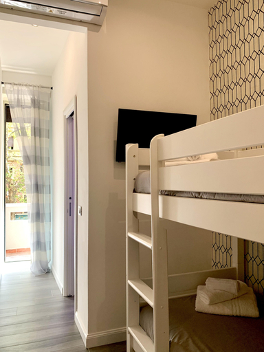 Bedroom 2, 4VaticanRooms, Rome