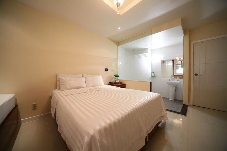 Bedroom 3, A Hotel Iksan, Iksan