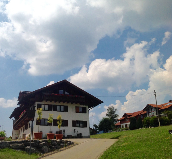 Exterior & Views 2, Kraeuterhof-Ferienwohnung, Oberallgäu