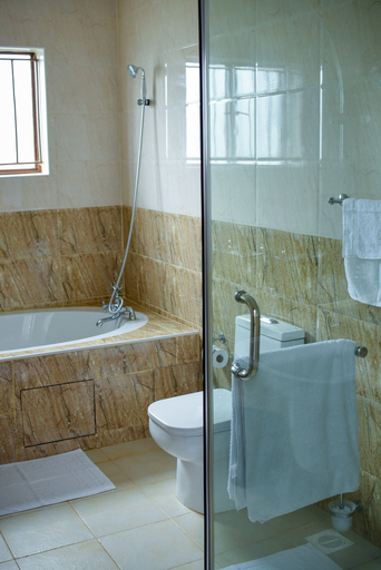 Bathroom 4, Patch of heaven - In Kiserian, Kajiado West