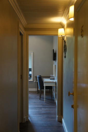 Others 5, Le Stanze di Elle, Rome