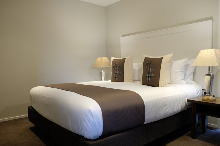 Bedroom 2, West Meadows Motel, Queenstown-Lakes