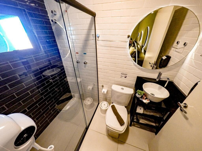 Bathroom 3, Castro's Hotel, Telêmaco Borba