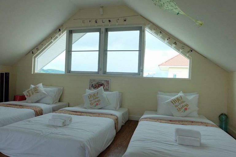 Bedroom 3, Misty English Cottage, Khao Kho