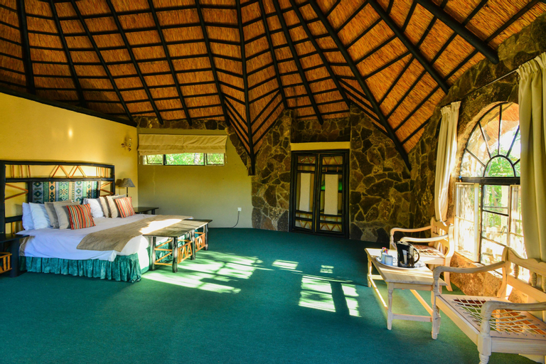 Bedroom 3, Matobo Hills Lodge, Matobo