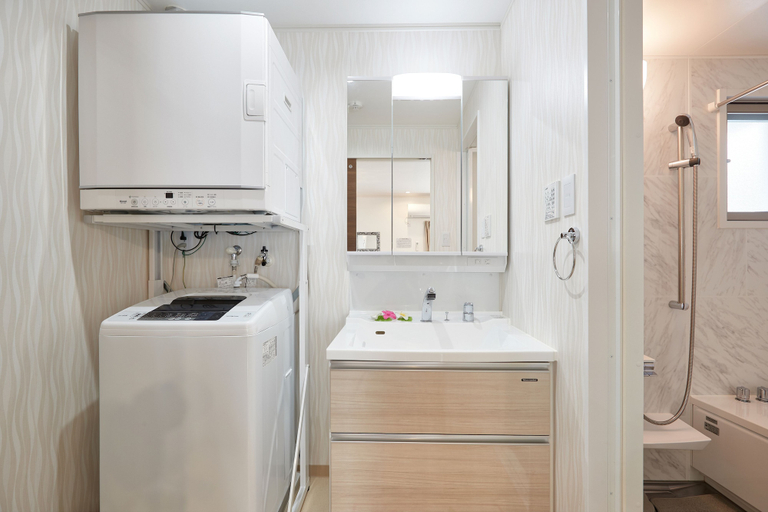 Bathroom 5, The Pool Resort Villa Hasta Manana, Onna