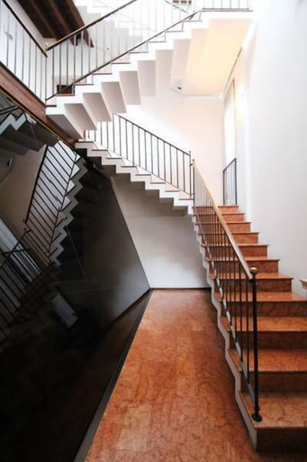 Others 5, Comfortable Apartment Cavour Square, Brescia