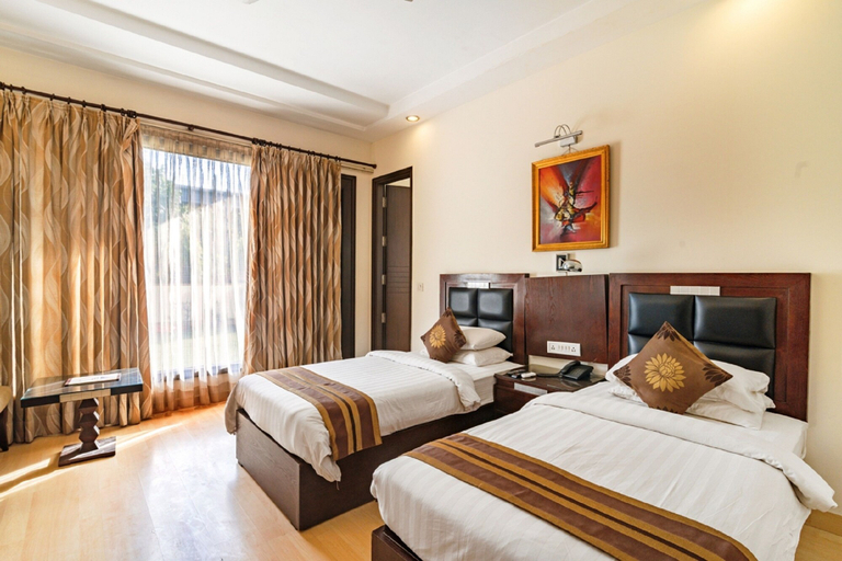 Bedroom 2, Royal Residence On MG Road, Gurgaon