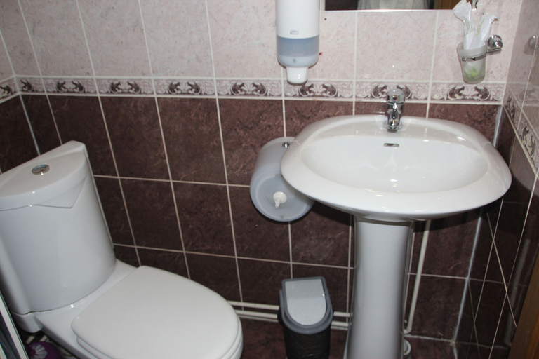 Bathroom 3, Alpari Hotel, Irkutskiy rayon