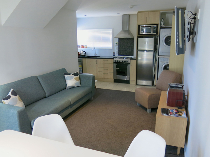 Others 4, Merivale Manor, Christchurch