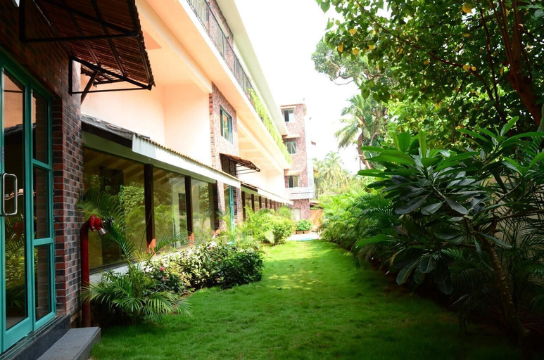 Exterior & Views 2, Rosetum Hotel, North Goa