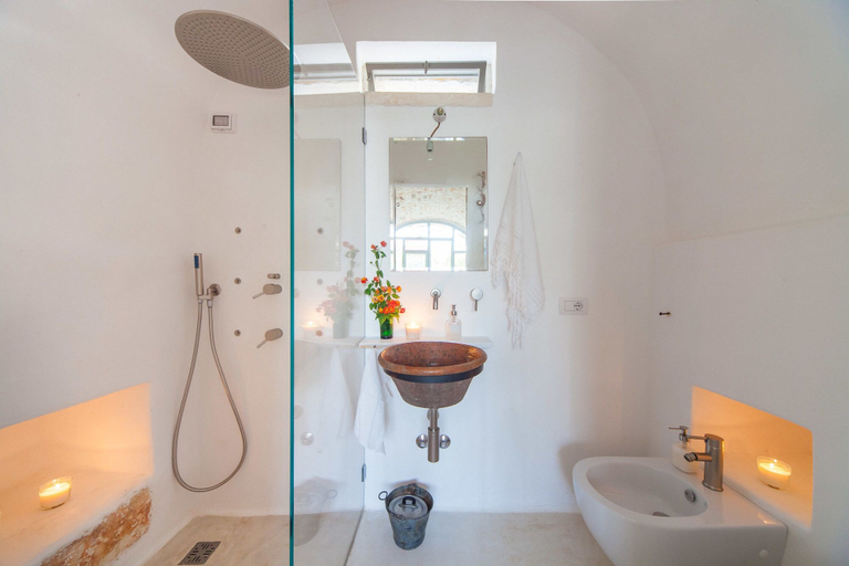 Bathroom 3, Trulli 18cinquantanove, Brindisi
