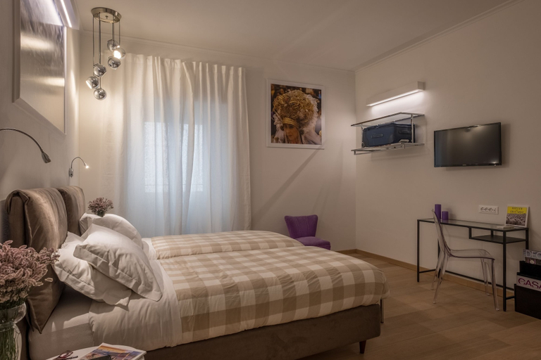 Bedroom 3, Casa Elena, Florence