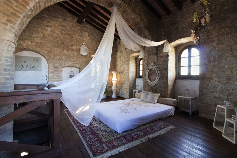 Bedroom 3, B&B La Torre - Fattoria di Larniano, Siena