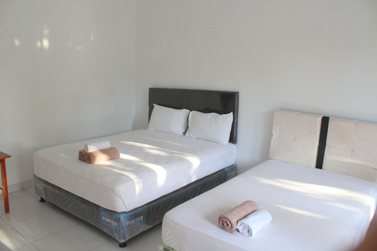 Bedroom 3, Nusa Indah Bungalows, Lombok
