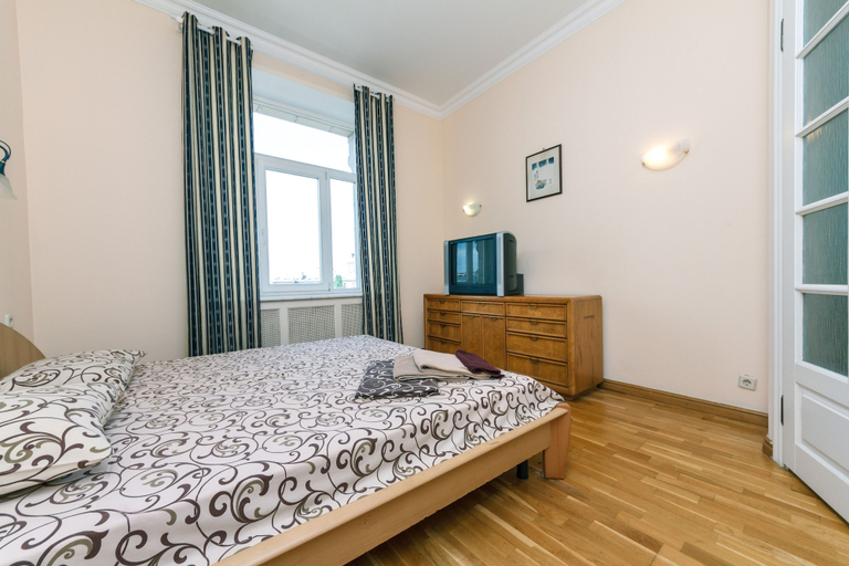 Bedroom 5, Apartments Kreshchatik 27-47, Shevchenkivs'kyi