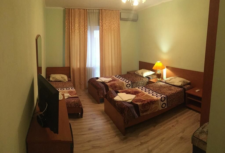 Bedroom 4, Hotel Oazis, Sochi gorsovet