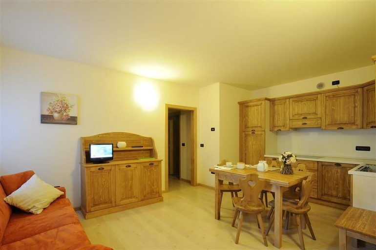 Others 4, Residenza Casale, Trento