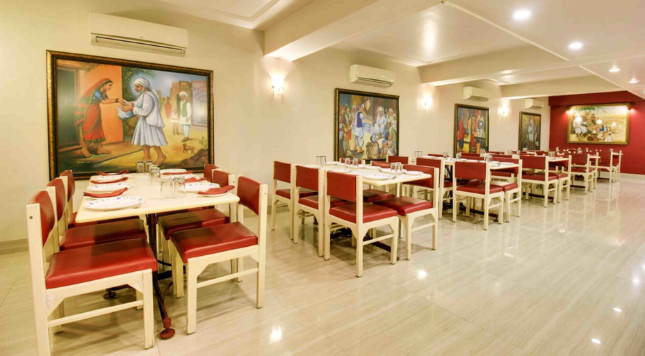 Food & Drinks 5, Hotel Sai Leela, Ahmadnagar