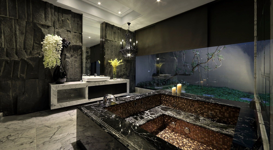 Bathroom 4, Yunping Hotel, Taichung