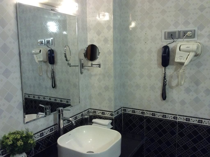 Bathroom 5, Smart hotel 2, Cầu Giấy