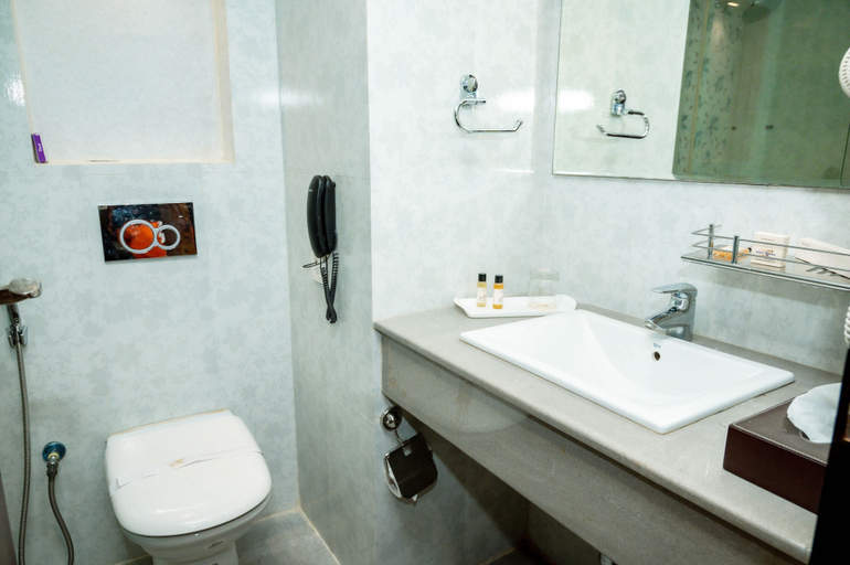 Bathroom 4, Hotel Mansha Regency, South Andaman