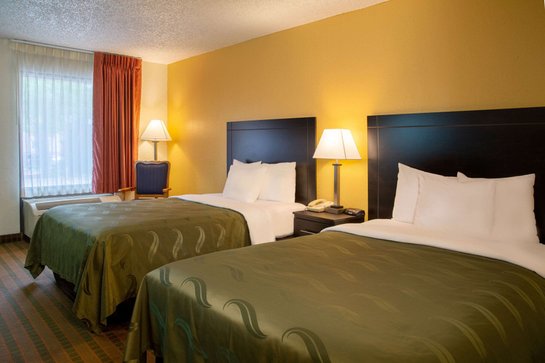 Bedroom 3, Quality Inn at Arlington Highlands, Arlington