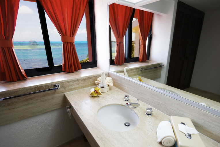 Bathroom 5, The Royal Cancun All Suites Resort, Benito Juárez