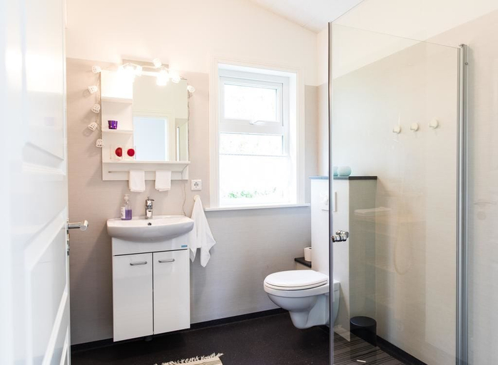 Bathroom 5, Klara's Farm Holidays, Holta- og Landasveit