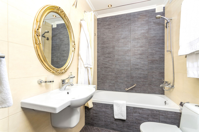 Bathroom 4, Hotel Park Suites