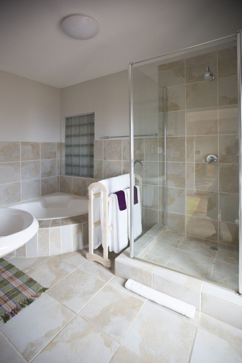 Bathroom 5, The Tuscany Guesthouse, Eden