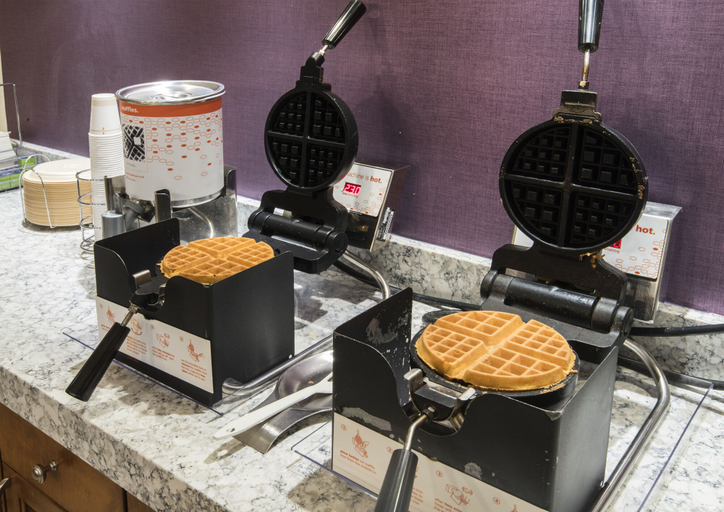 Food & Drinks 5, Hampton Inn & Suites Raleigh-Durham Airport-Brier Creek, Wake