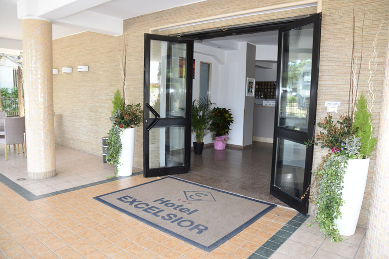 Exterior & Views 2, Hotel Excelsior, Pescara