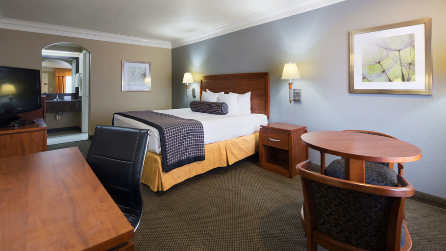 Bedroom 3, Best Western Angleton Inn, Brazoria