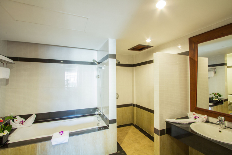 Bathroom 5, Royal Empire Hotel, Siem Reap