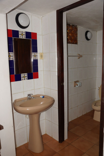 Bathroom 4, Hotel DORALBA INN Chichén, Tinúm
