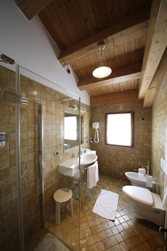 Bathroom 4, Sporting Hotel San Felice, Verona