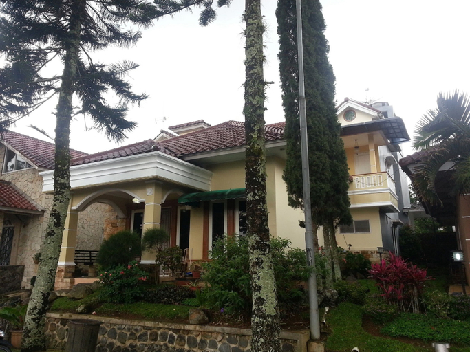 Villa Kota Bunga Cosmos, Cianjur