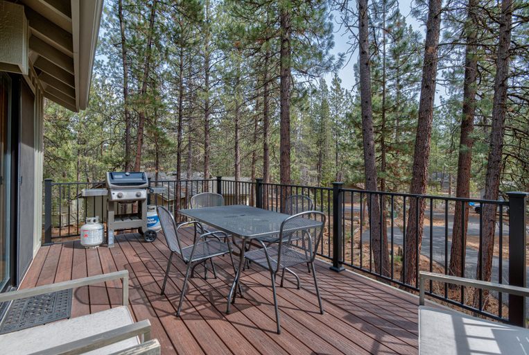 Others 5, Diamond Peak Lane 20, Deschutes