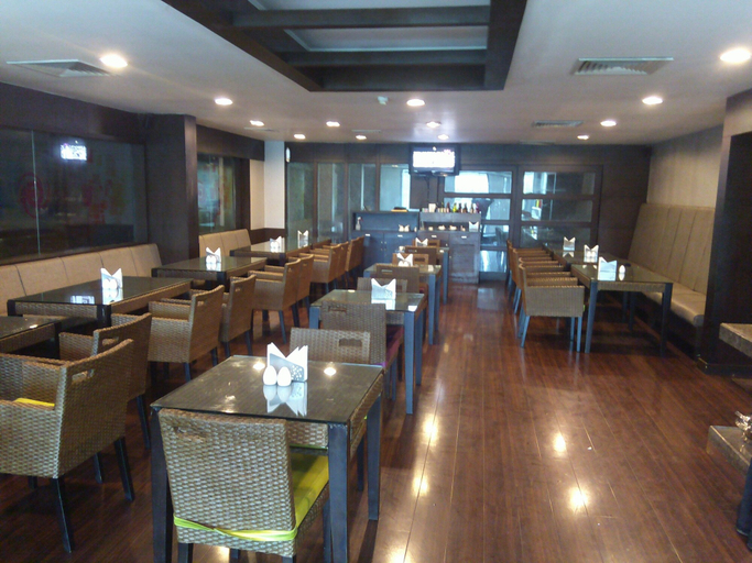 Food & Drinks 4, Hotel Saurabh Candy By Peppermint, Nainital